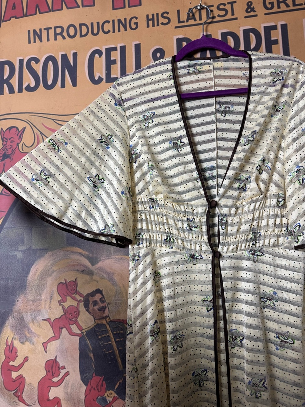 🦋💛 Blue Floral Light Yellow Striped 70s Peignoir Robe